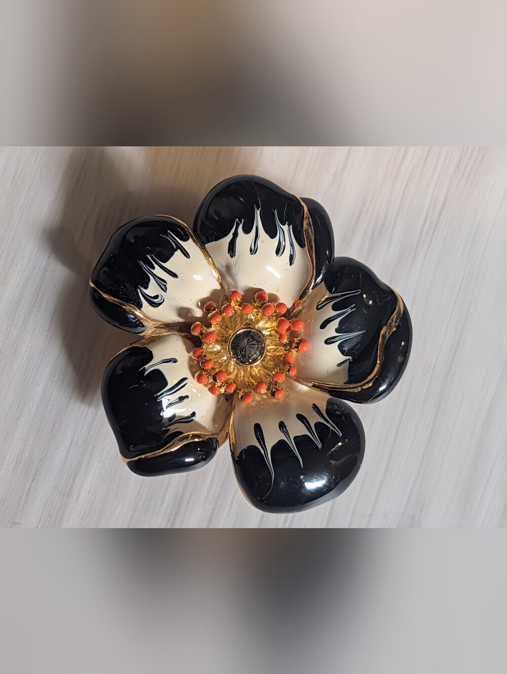 Vintage Joan Rivers Black And White Floral Enamel Pin With Rhinestone
